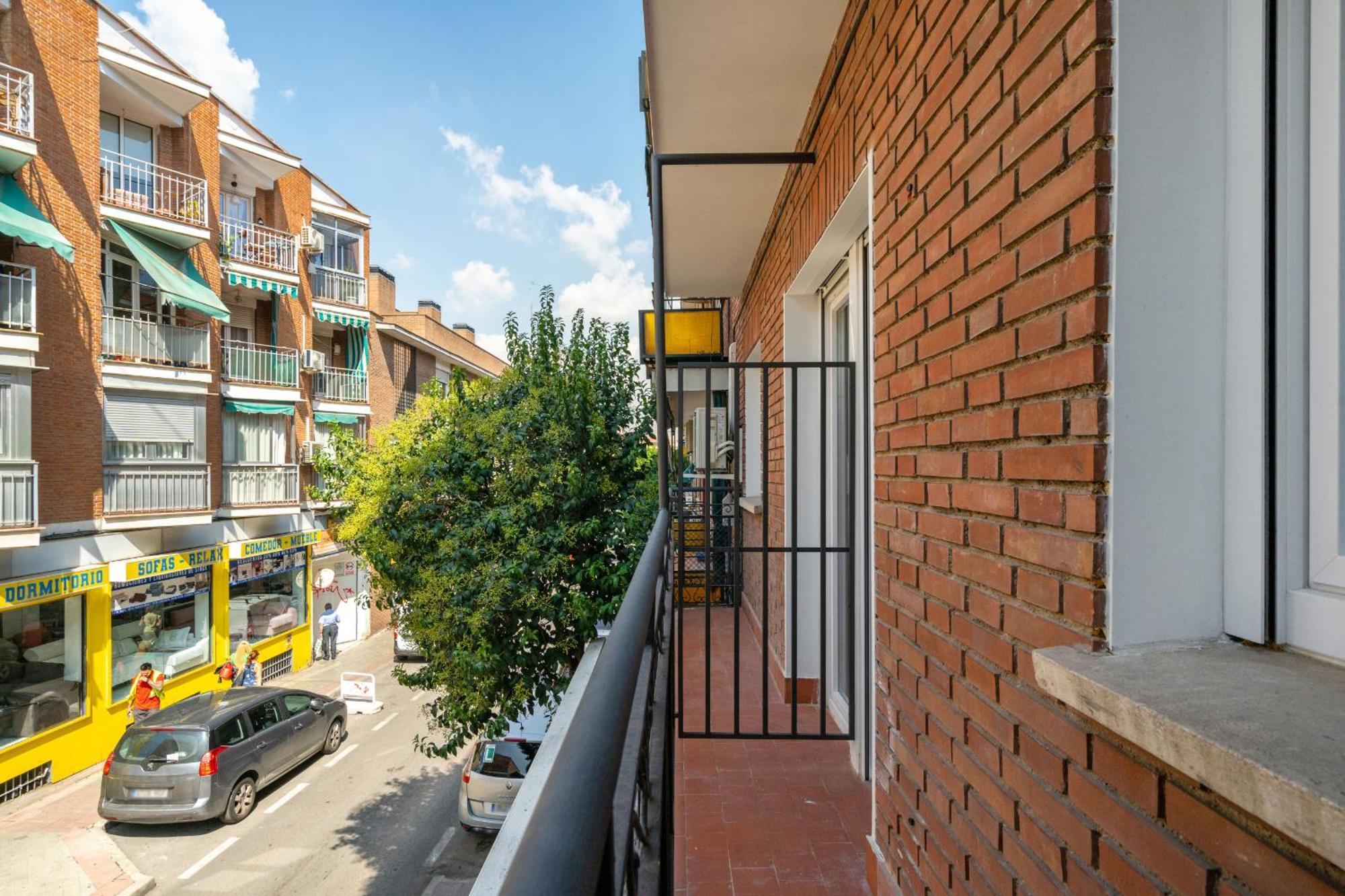 Madriver Apartamentos Reformados Con Parking Gratuito Екстер'єр фото