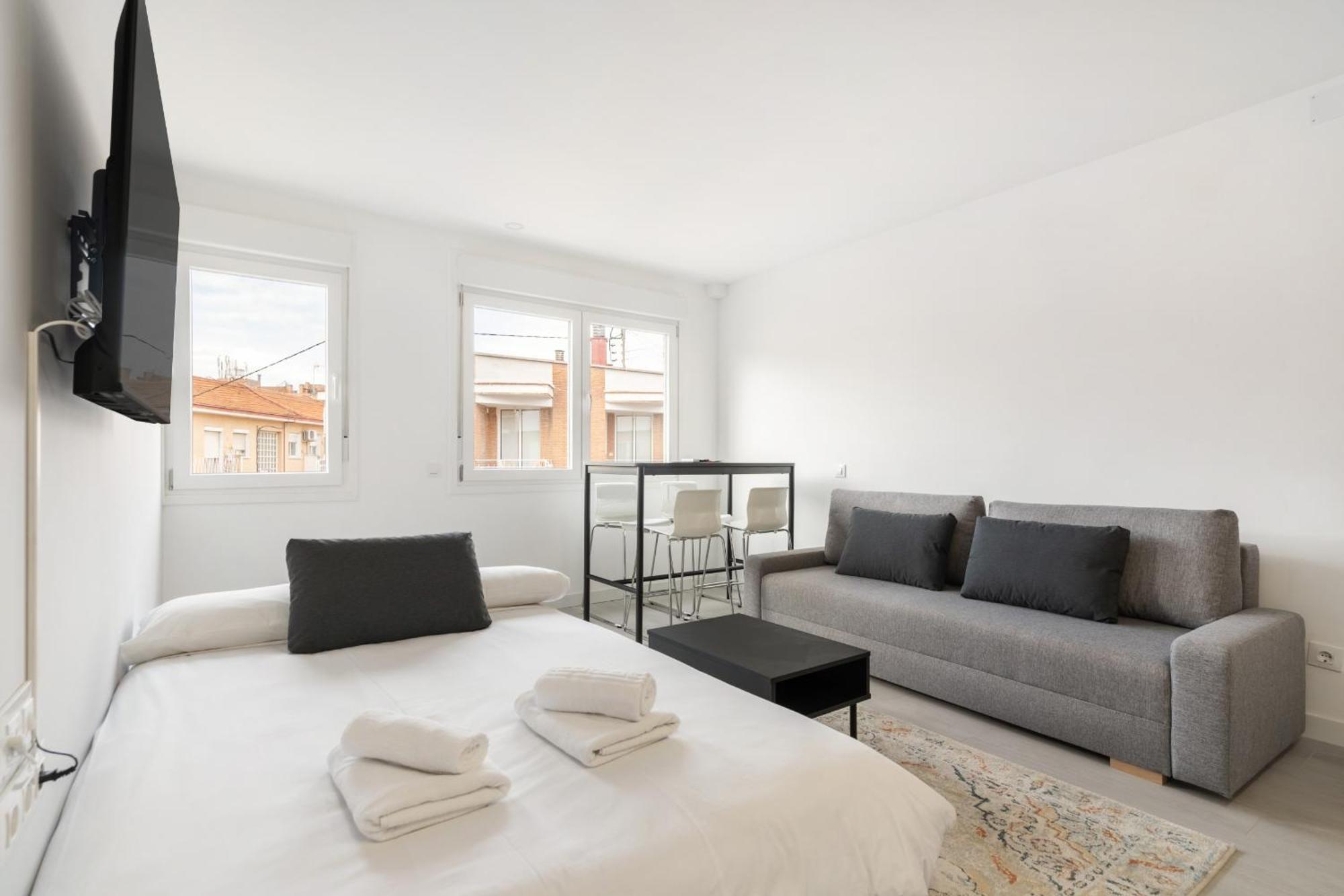 Madriver Apartamentos Reformados Con Parking Gratuito Екстер'єр фото