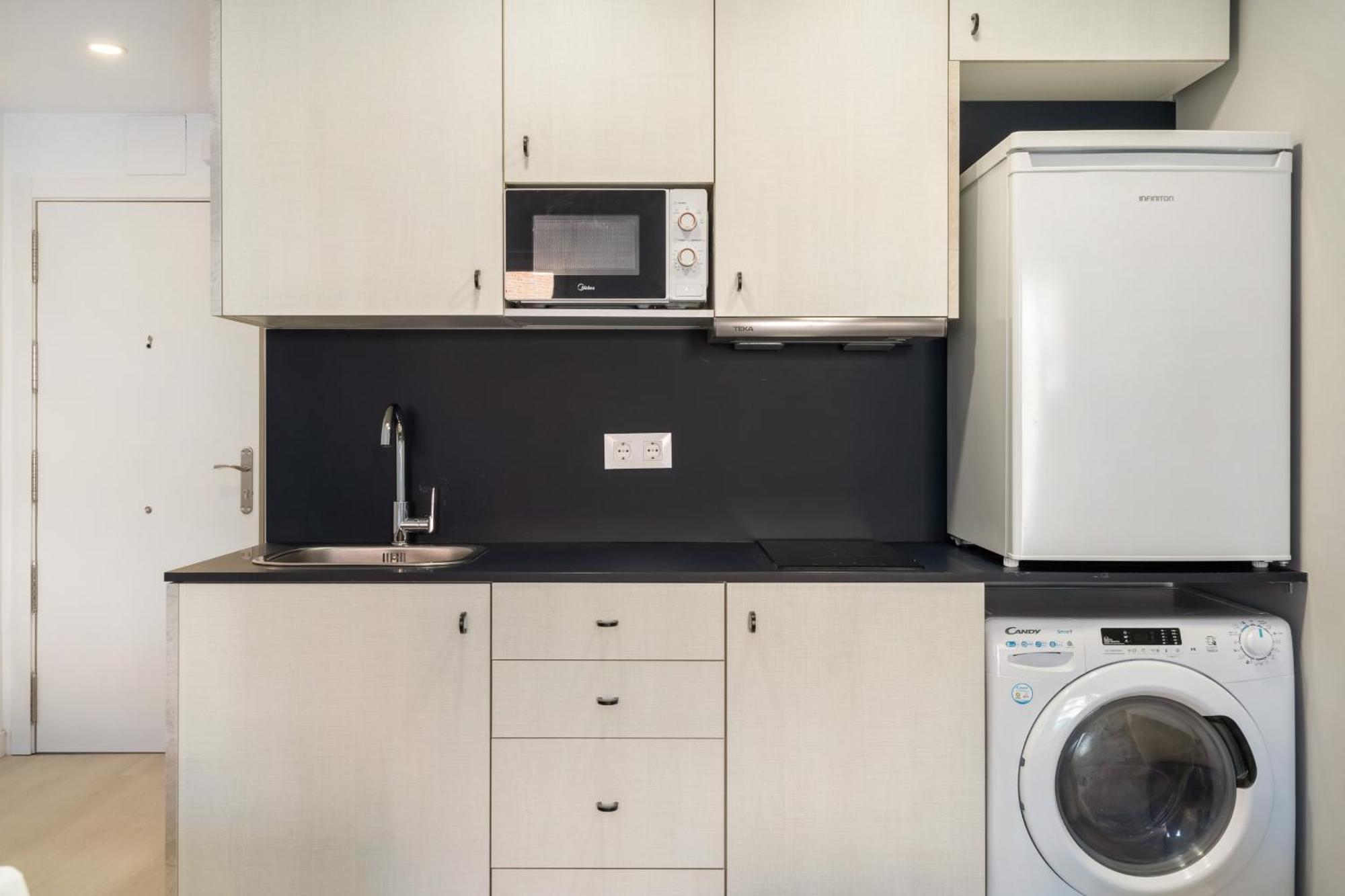 Madriver Apartamentos Reformados Con Parking Gratuito Екстер'єр фото