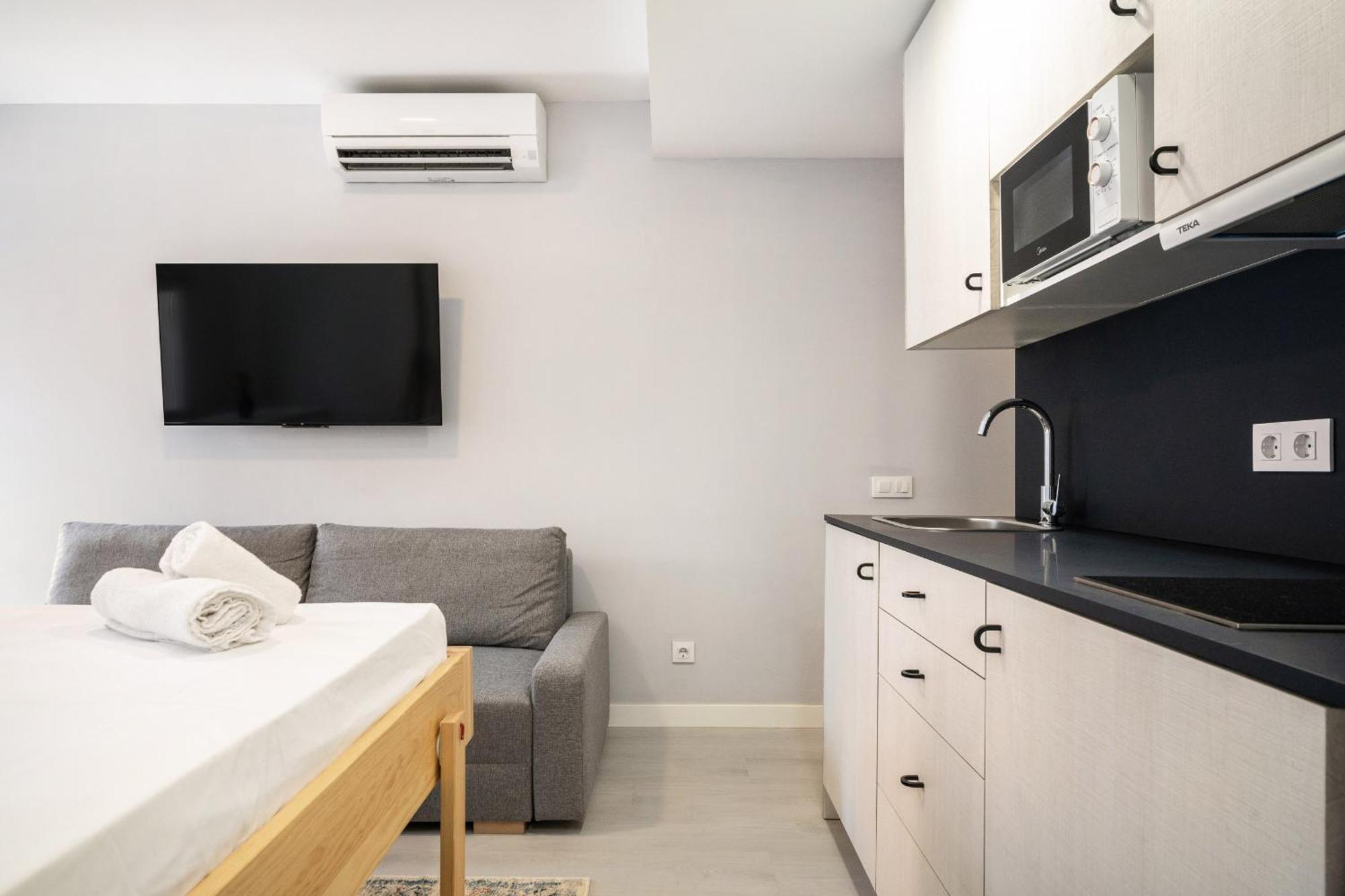 Madriver Apartamentos Reformados Con Parking Gratuito Екстер'єр фото