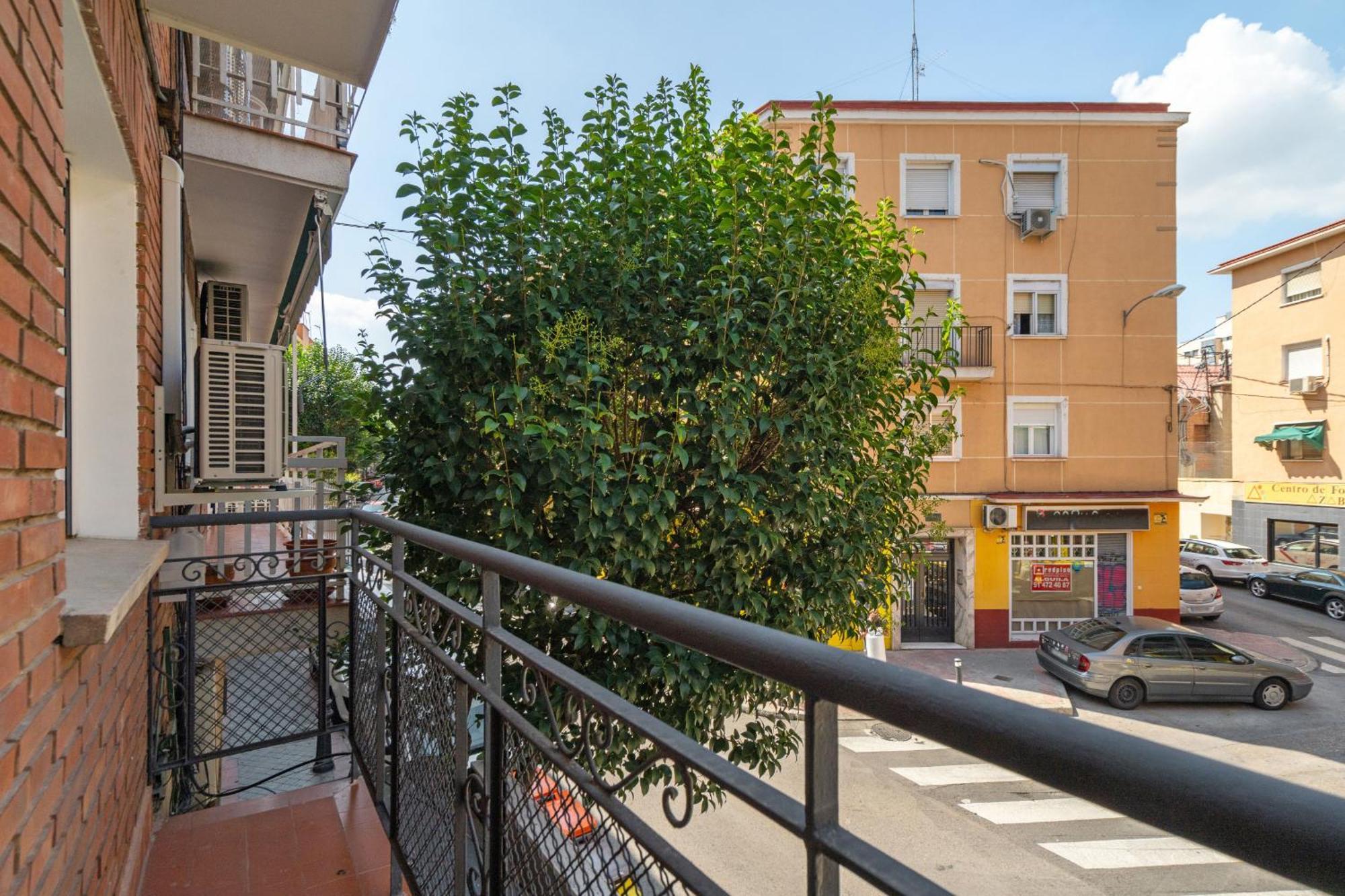 Madriver Apartamentos Reformados Con Parking Gratuito Екстер'єр фото